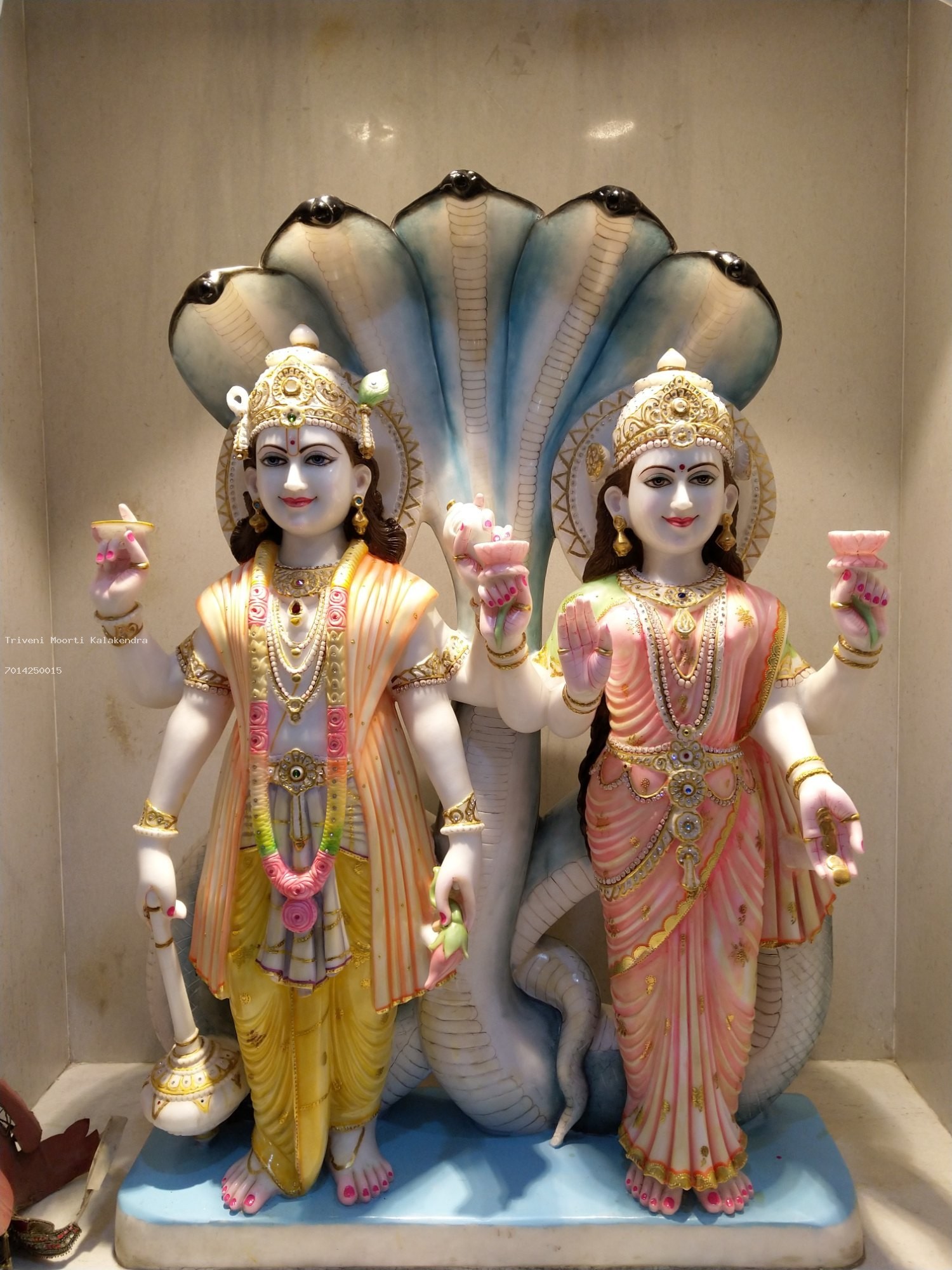 Vishnu Lakshmi Statue 3